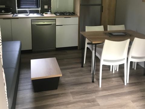 MOBILHOME 4 personnes - "Lilas" 2 chambres 2sdb 2wc