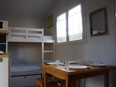 CHALET 2 personnes - CAVANON STANDARD VERT sans sanitaires