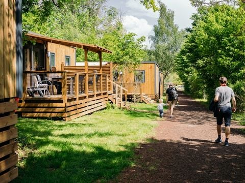 MOBILHOME 6 personnes - Premium 37m² 3 chambres + Terrasse + TV + LV + BBQ + 2SDB + Quartier Piéton