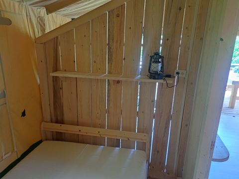 Lodge 4 personnes - Grande Tente Lodge Glamping 42M2