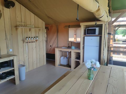 LODGE 4 personnes - Grande Tente Lodge Glamping 42M2