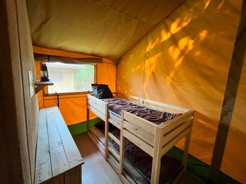 LODGE 4 personnes - Grande Tente Lodge Glamping 42M2
