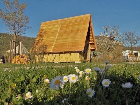 HÉBERGEMENT INSOLITE 4 personnes - FAERIE COTTAGE