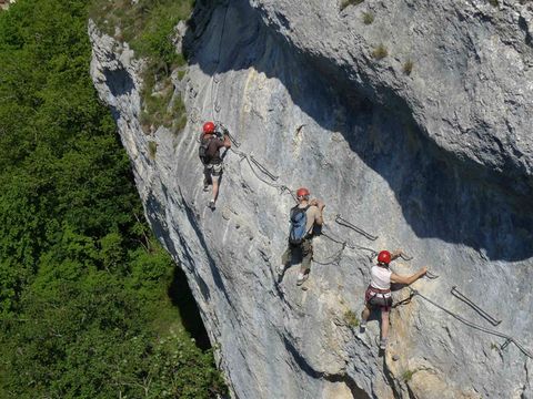 Domaine La Roche D’Ully - Camping Doubs