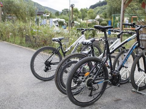 Domaine La Roche D’Ully - Camping Doubs