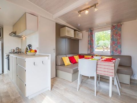 MOBILHOME 6 personnes - Comfort XL | 3 Ch. | 6 Pers. | Terrasse surélevée | Clim. | TV