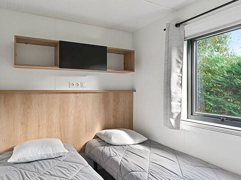 MOBILHOME 4 personnes -  Premium | 2 Ch. | 4 Pers. | Terrasse surélevée | 2 SDB | Clim. | TV