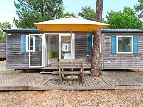 MOBILHOME 4 personnes - Confort | 2 Ch. | 4 Pers. | Terrasse surélevée | 1 SDB | TV