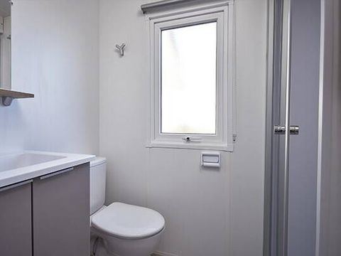 MOBILHOME 6 personnes - Comfort | 3 Ch. | 6 Pers. | Terrasse surélevée | 2 SDB | Clim.