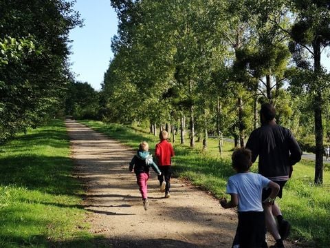 Camping Le Moulin Des Effres **** - Camping Deux-Sèvres