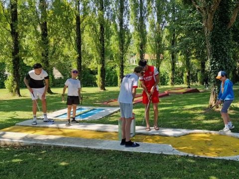 Camping Le Moulin Des Effres **** - Camping Deux-Sèvres
