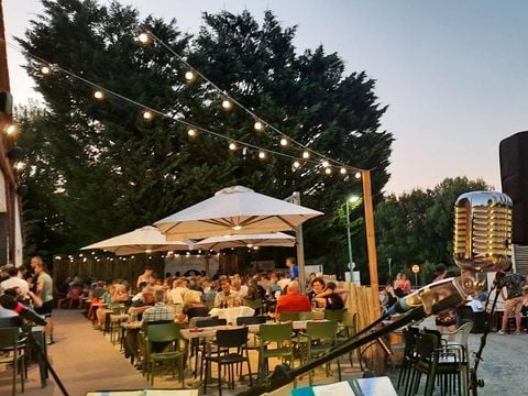 Camping Le Moulin Des Effres **** - Camping Deux-Sèvres