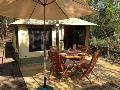 Bungalow 4 personnes - MAYOTTE sans sanitaires 16 m²