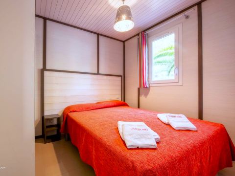 BUNGALOW 6 personnes - S-750