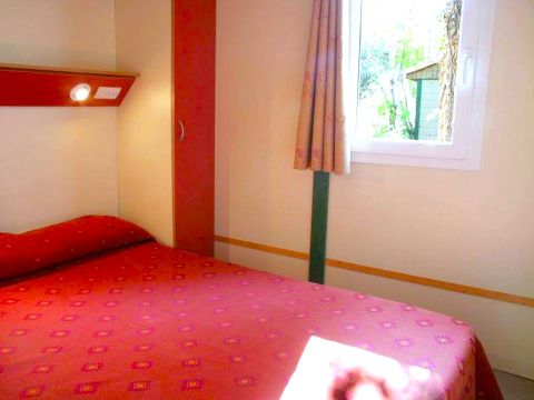 BUNGALOW 6 personnes - S-700