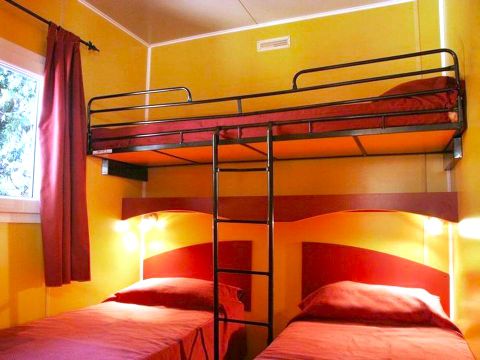 BUNGALOW 6 personnes - S-700