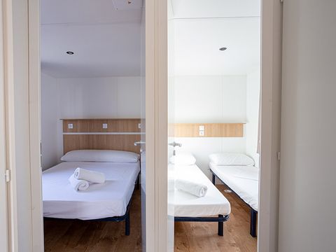 MOBILHOME 4 personnes - Mobil-home 1/4 pers