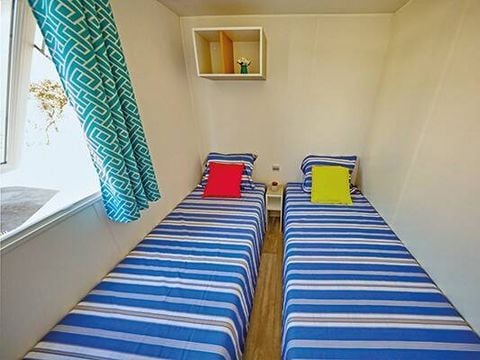BUNGALOW 6 personnes - Mobil-home | Comfort | 3 Ch. | 6 Pers. | Terrasse simple | Clim.