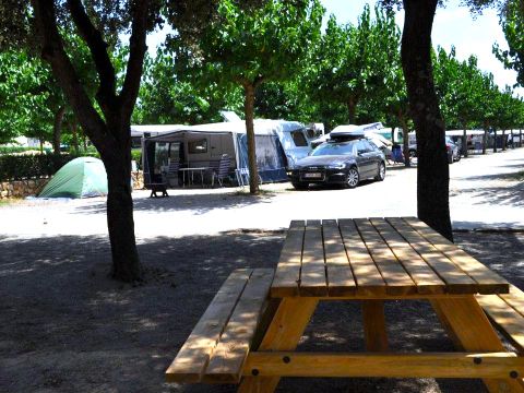 Emplacement - EMPLACEMENT plus 6 pers
