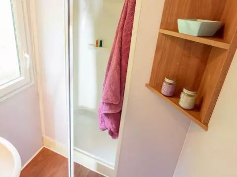 MOBILHOME 4 personnes - Comfort | 2 Ch. | 4 Pers. | Terrasse simple | Clim.