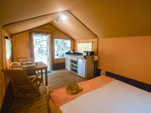 Tente en toile et en bois 2 personnes - Tente Montgrí