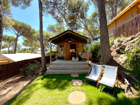Tente en toile et en bois 2 personnes - Tente Montgrí