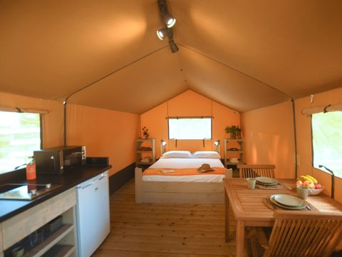 Tente en toile et en bois 2 personnes - Tente Montgrí