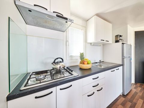 MOBILHOME 4 personnes - Comfort | 2 Ch. | 4 Pers. | Terrasse surélevée | 2 SDB | Clim. | TV