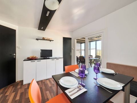 MOBILHOME 6 personnes - Comfort | 3 Ch. | 6 Pers. | Terrasse surélevée | 2 SDB | Clim. | TV