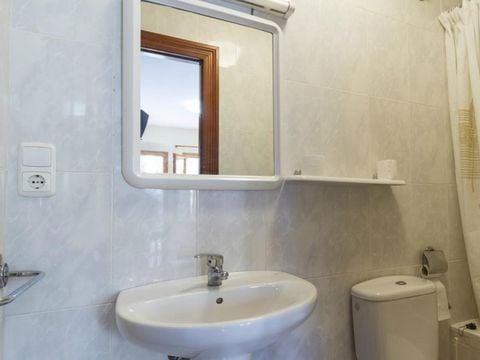 APPARTEMENT 2 personnes - ALHAMA B