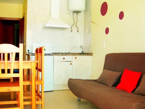 APPARTEMENT 4 personnes - ALHAMA A