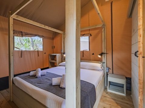 Tente en toile et en bois 2 personnes - Safari Tent