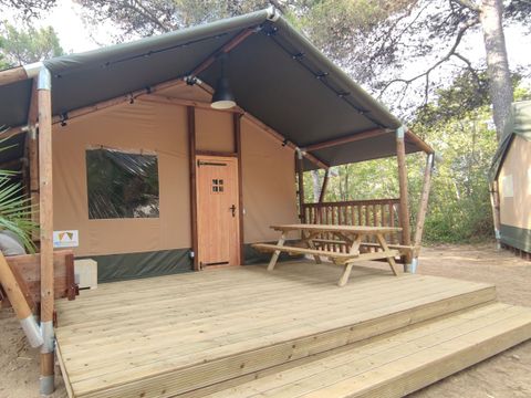 Tente en toile et en bois 2 personnes - Safari Tent