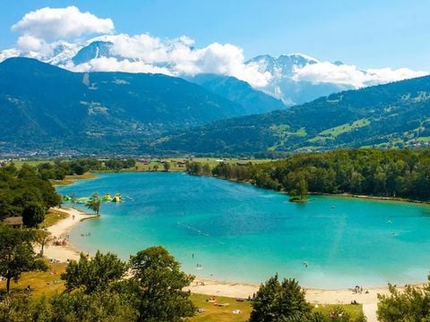 Flower Camping Les Iles - Camping Haute-Savoie