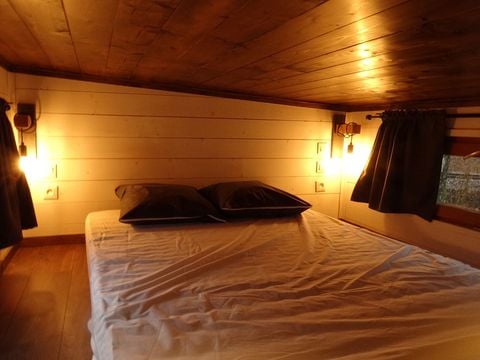 CHALET 4 personnes - Tiny House - mezzanine accessible par échelle de meunier