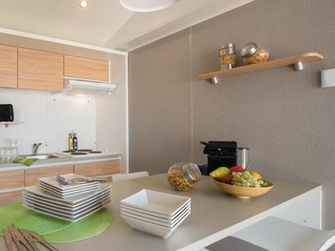 MOBILHOME 6 personnes - C- Mobil-home Caraïbes - 2 chambres