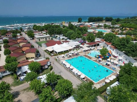 Butterfly Camping Village - Camping Vérone