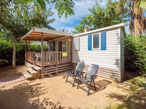 MOBILHOME 4 personnes - Comfort | 2 Chambres | Capacité 4 personnes | Terrasse semi couverte | 1 Salle de bain | Climatisation