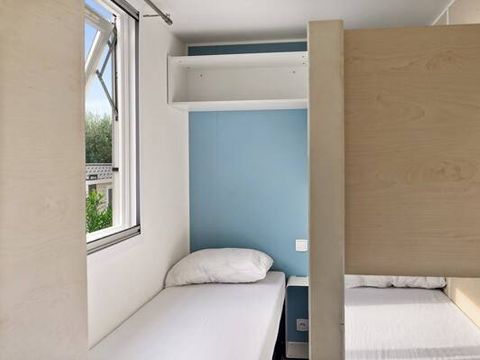 MOBILHOME 4 personnes - Mobil-home | Comfort | 2 Ch. | 4 Pers. | Terrasse surélevée | 1 SDB | Clim.