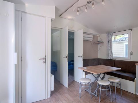 MOBILHOME 6 personnes - Comfort | 3 Ch. | 6 Pers. |* Terrasse surélevée | *1 SDB | Clim.