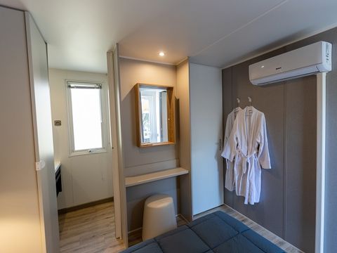 MOBILHOME 4 personnes -  Key West - 2 chambres - 2 salles de bains + TV + Spa