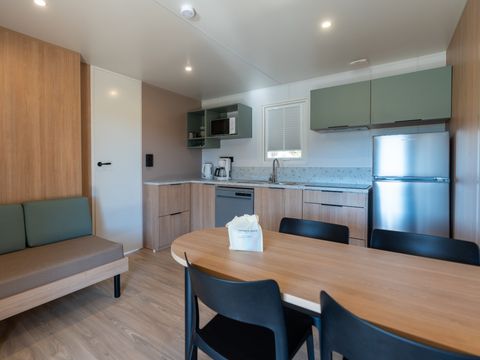 Mobilhome 4 personnes - Mobil home Cagna - 2 chambres - 2 salles de bains + tv