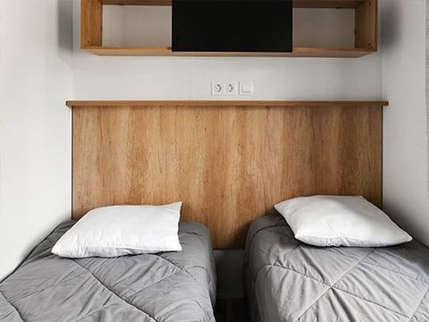 Mobilhome 6 personnes - Premium | 2 Ch. | 4/6 Pers. | Terrasse Lounge | Clim. | TV