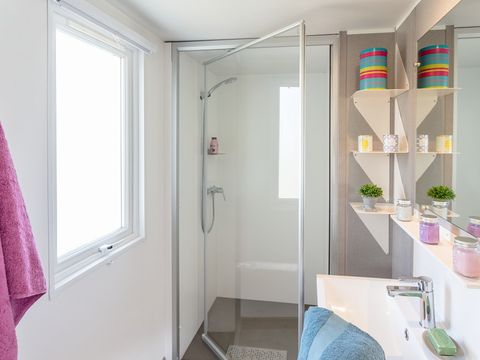 Mobilhome 6 personnes - Premium | 3 Ch. | 6 Pers. | Terrasse Lounge | Clim. | TV