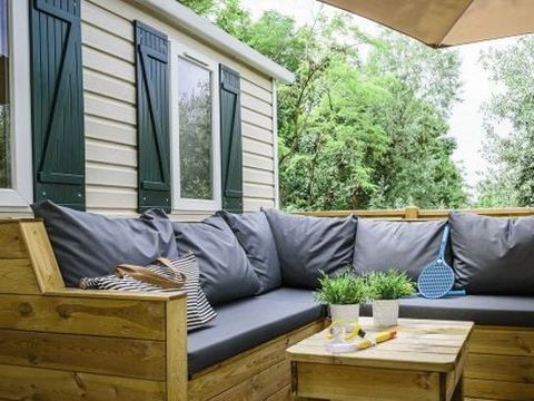 Mobilhome 6 personnes - Premium | 2 Ch. | 4/6 Pers. | Terrasse Lounge | Clim. | TV