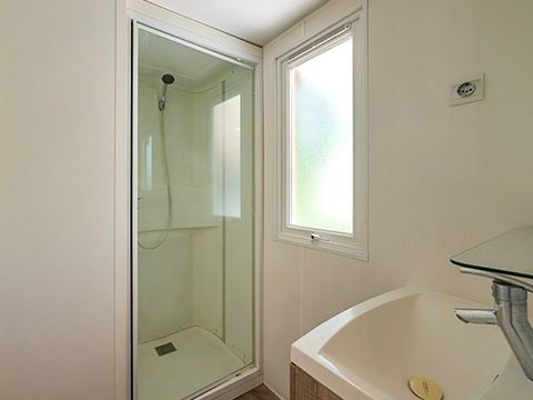 Mobilhome 6 personnes - Classic | 3 Ch. | 6 Pers. | Terrasse surélevée | Clim.