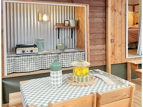 Tiny house 4 personnes - Tiny House | 2 Ch. | 4 Pers. | Terrasse surélevée | 1 SDB