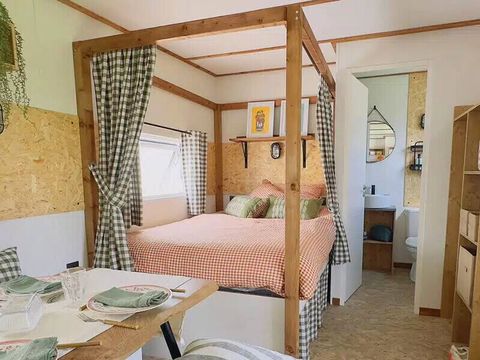 Tiny house 4 personnes - Tiny House | 2 Ch. | 4 Pers. | Terrasse surélevée | 1 SDB