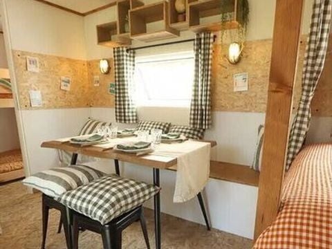 HÉBERGEMENT INSOLITE 4 personnes - Tiny House | 2 Ch. | 4 Pers. | Terrasse surélevée | 1 SDB | Clim.