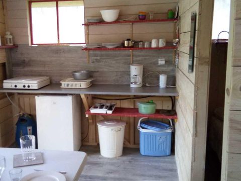 CHALET 4 personnes - CLIM - Cabane Lodge 35 m² sur plancher bois (35 m² avec terrasse)
